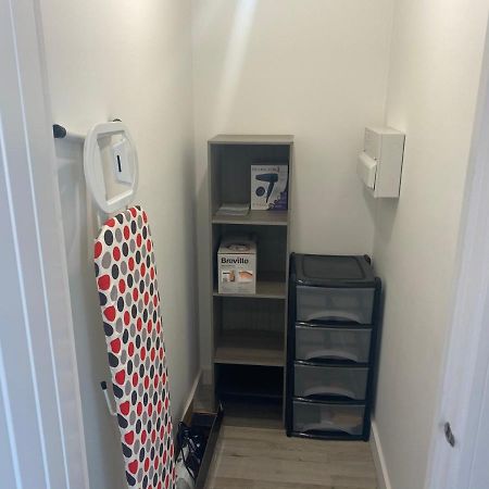 Stylish Pontcanna Flat Near City Centre Cardiff Bagian luar foto