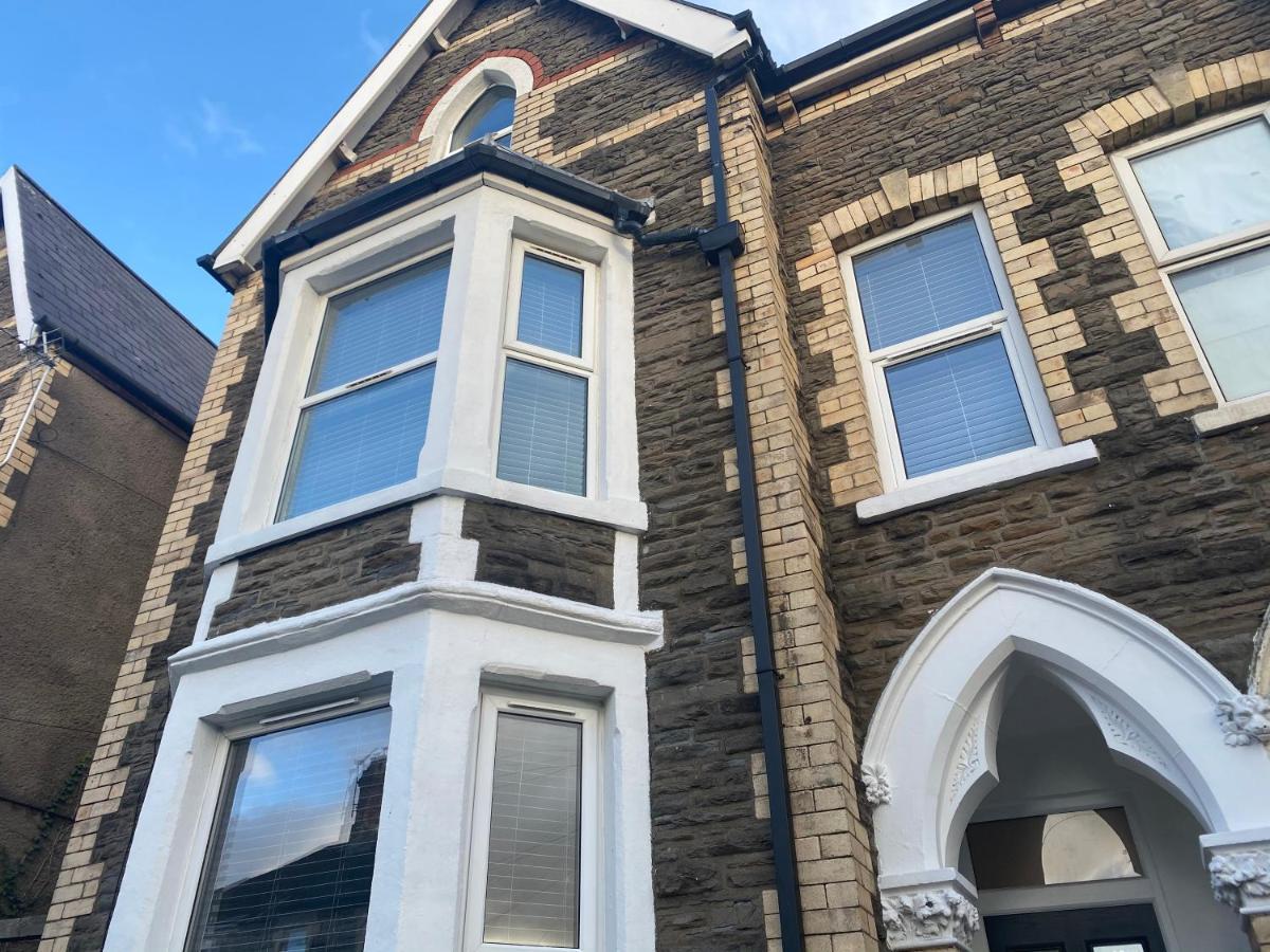 Stylish Pontcanna Flat Near City Centre Cardiff Bagian luar foto
