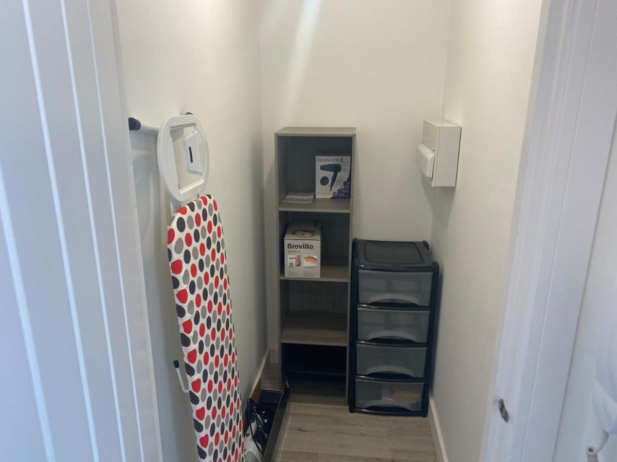 Stylish Pontcanna Flat Near City Centre Cardiff Bagian luar foto
