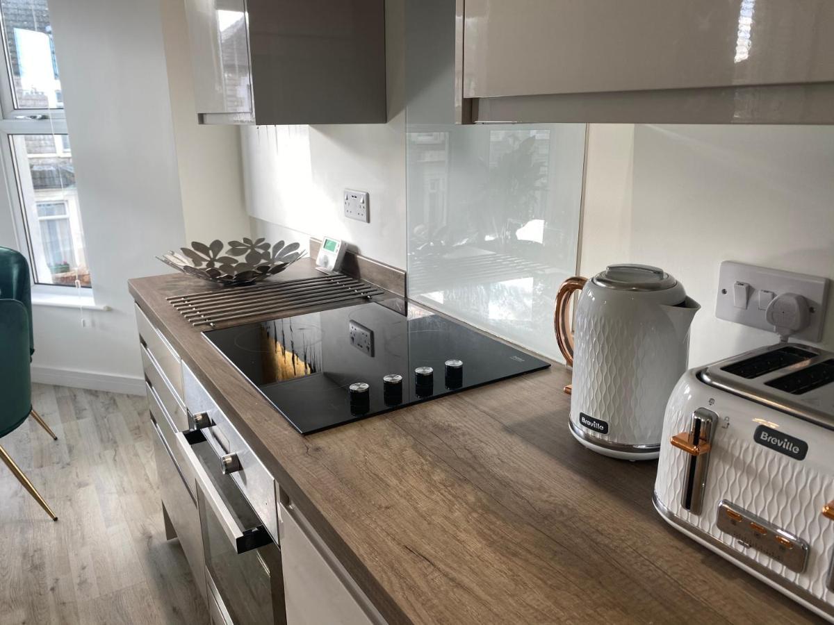 Stylish Pontcanna Flat Near City Centre Cardiff Bagian luar foto